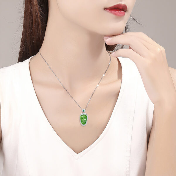 Natural A-grade jade green leaves ice jade pendant S925 silver inlaid jade pendant women's necklace fashion pendant